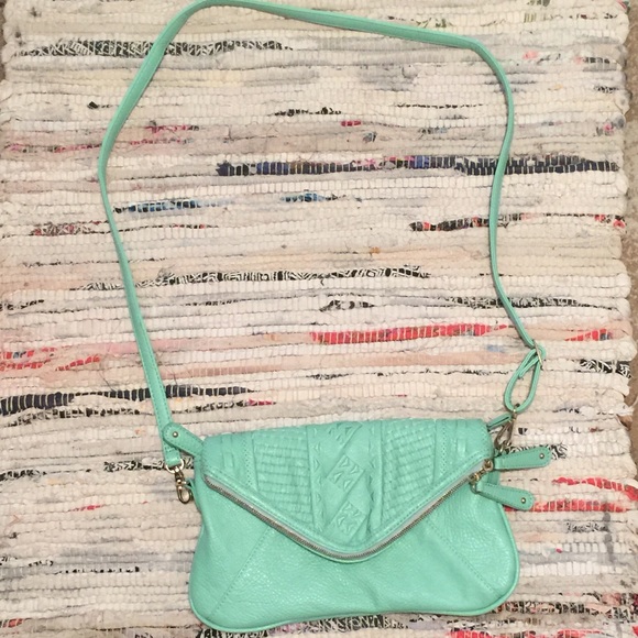 Street Level Handbags - 🌹3/20 Street Level Mint green crossbody